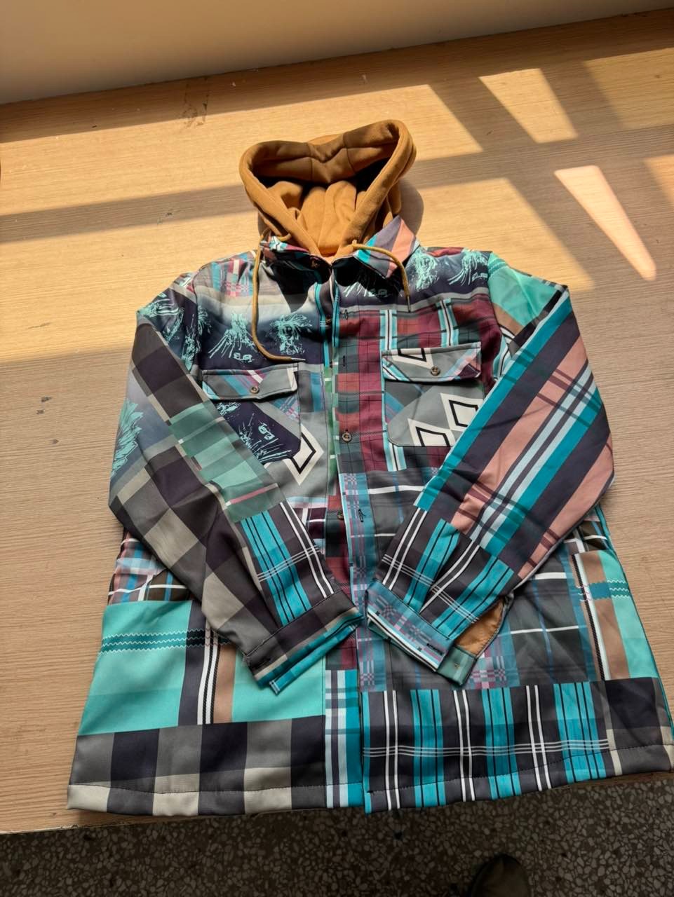 Mønstret patchwork-vest med rutemønster